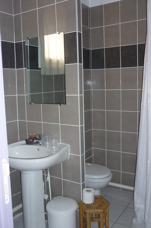 L'Hospitalet Saint Charles Hotel Montpellier Quarto foto