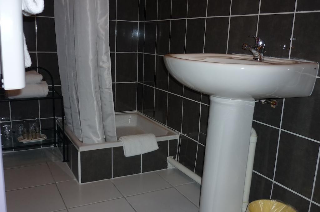 L'Hospitalet Saint Charles Hotel Montpellier Quarto foto