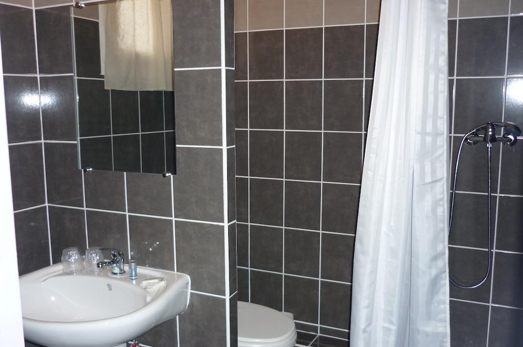L'Hospitalet Saint Charles Hotel Montpellier Quarto foto